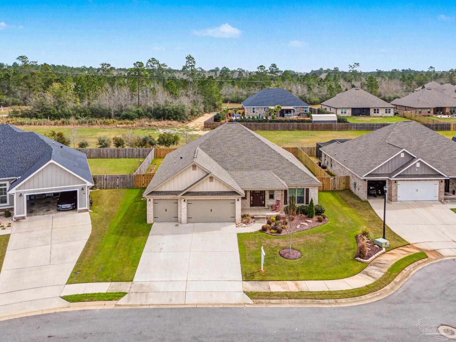 Property Photo:  382 Tybrisa Ct  FL 32533 