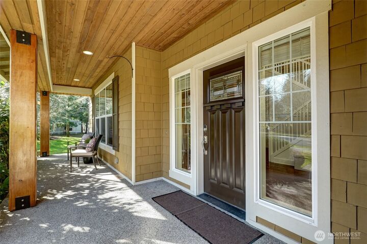 Property Photo:  1795  Tannerwood Way SE  WA 98045 