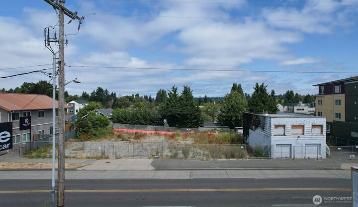 Property Photo:  320 NW 85th Street  WA 98117 