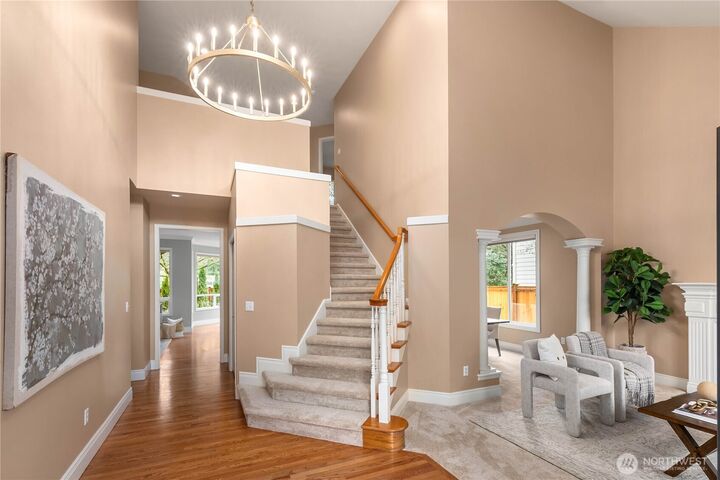 Property Photo:  16651  Northup (Private Lane) Way  WA 98008 