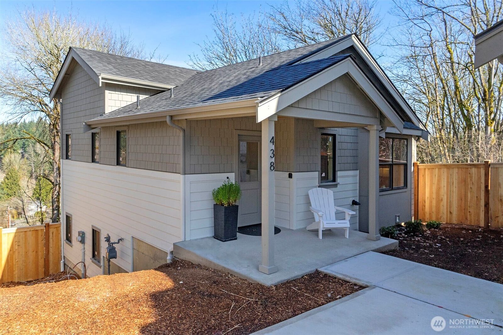 Property Photo:  438  20th Ave  WA 98033 