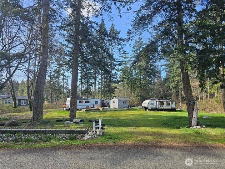 Property Photo:  3475  Appian Way  WA 98277 