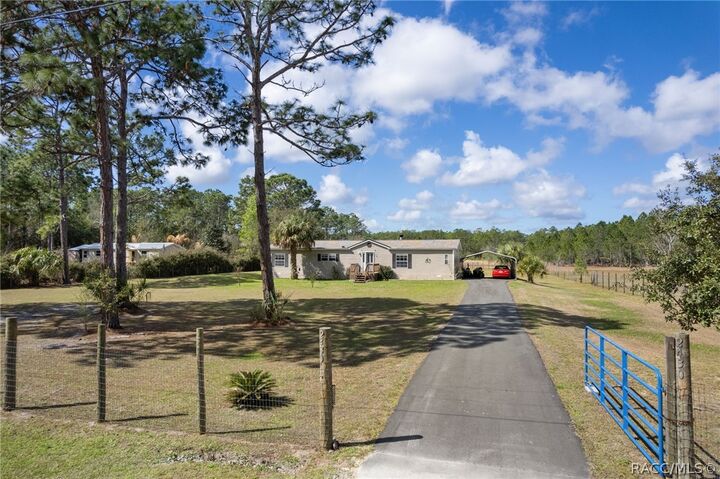 Property Photo:  2430 S Wakulla Point  FL 34448 