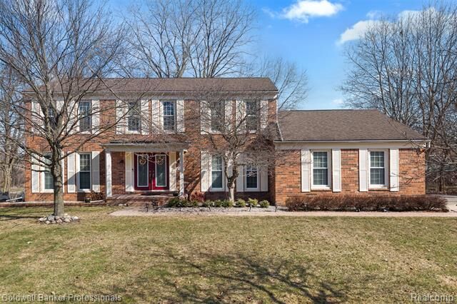 Property Photo:  4347 Apple Valley Lane  MI 48323 