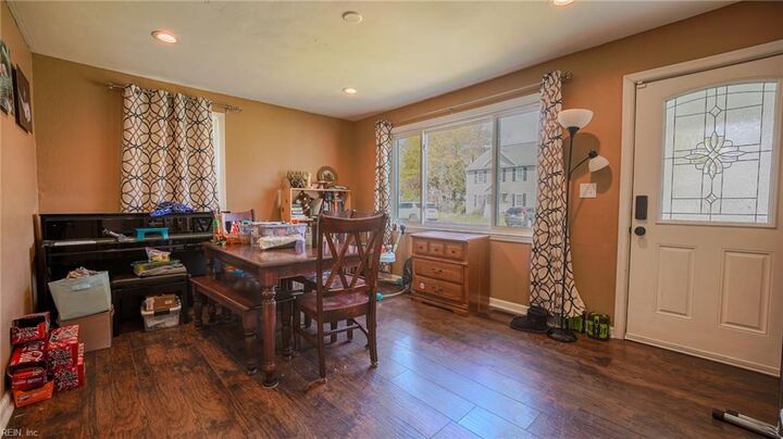 Property Photo:  2712 Mark St  VA 23324 