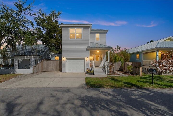 Property Photo: 27 Oak Street FL 32084