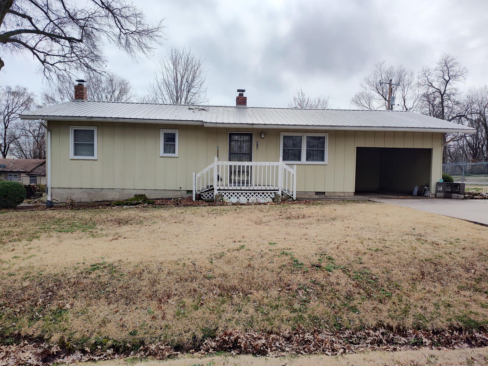 Property Photo:  410 First Street  MO 65674 