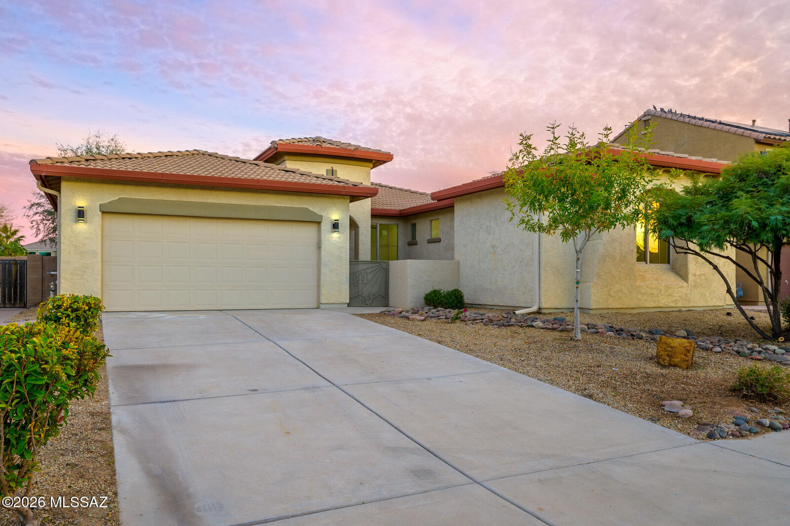 Property Photo:  12402 N Bufflehead Drive  AZ 85653 