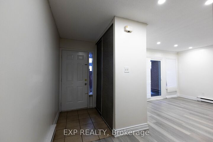Property Photo: 248 Milestone Crescent 120 ON L4G 3M2