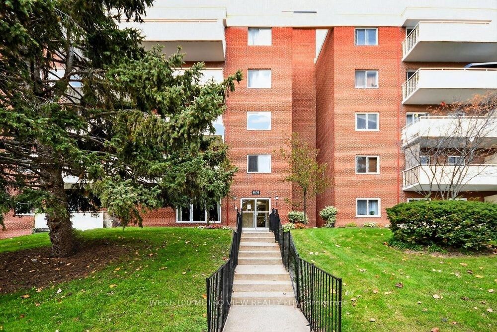 Property Photo: 1275 Silver Spear Road 401 ON L4Y 2W7