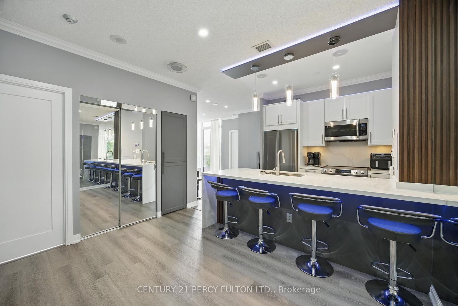 Photo de la propriété:  181 Village Green Square 314  ON M1S 0K6 