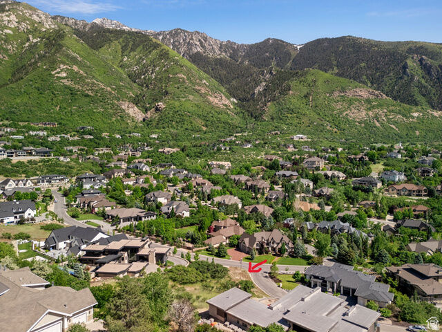 Property Photo:  1 E Carriagewood Cv S 1090  UT 84092 