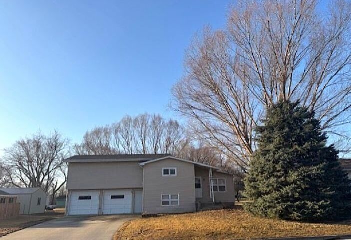 Property Photo:  509 9th St.  SD 57062 