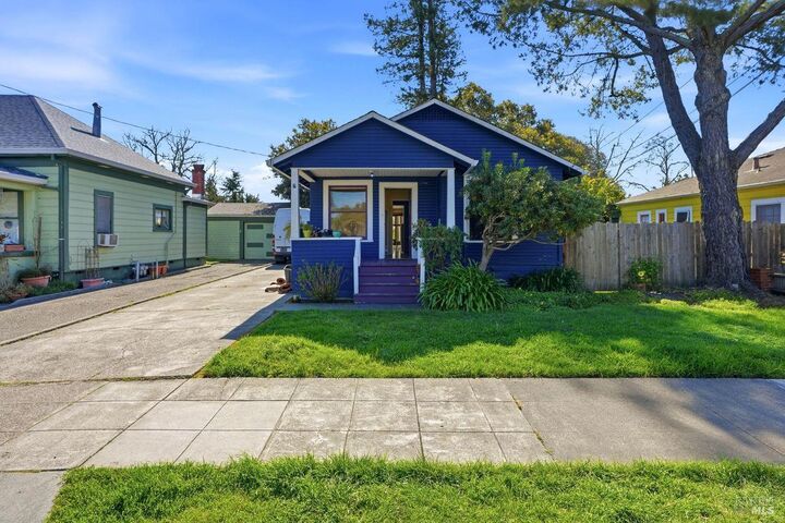 Property Photo:  1010 Bush Street  CA 95404 