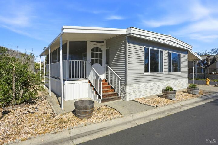 Property Photo:  59 Colonial Park Drive  CA 95403 