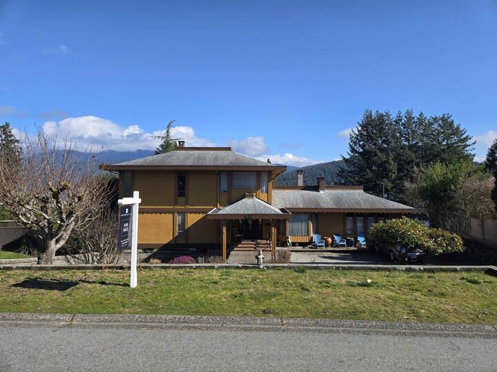 534 Beachview Drive — photo 1