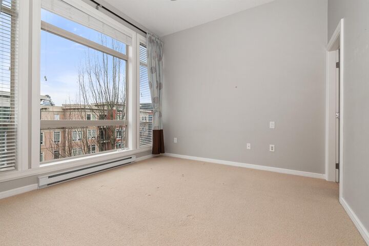 Photo de la propriété:  45530 Market Way 407  BC V2R 0M5 