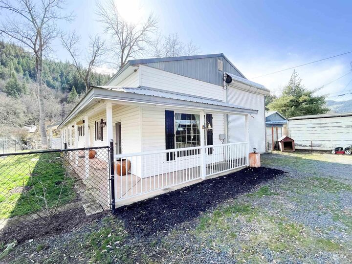 Property Photo:  1805 Michigan Ave  ID 83544 