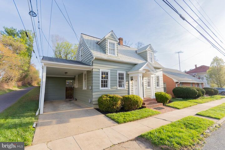 Property Photo:  1104 W Race Street  WV 25401 