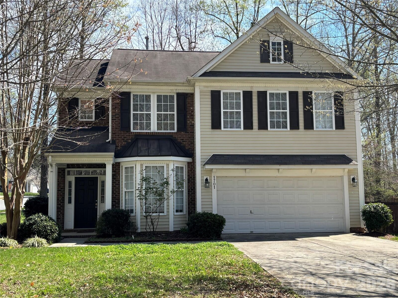 Property Photo:  1701 Wilburn Park Lane  NC 28269 
