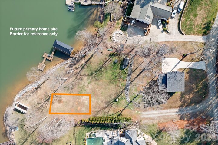 Property Photo: 7176 Lynbrook Creek Road NC 28037