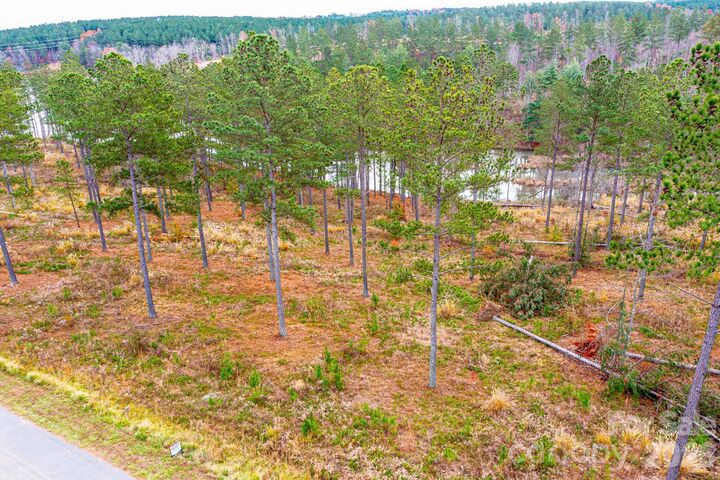 Property Photo: 2188 Snowmass Drive NC 28612