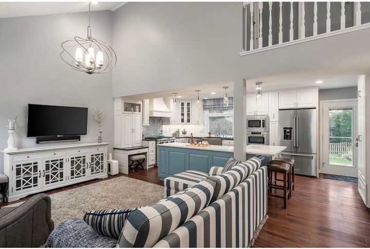 Property Photo:  6924 Spruce Pine Drive  OH 43235 