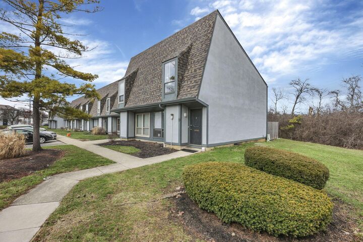 Property Photo:  1022 Galliton Court  OH 43220 