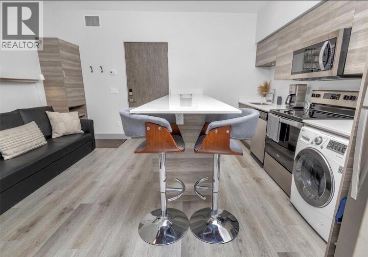 2555 Lakeshore Road 507 — photo 1