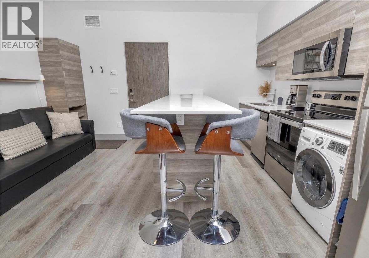 Property Photo: 2555 Lakeshore Road 507 BC V1H 0A4