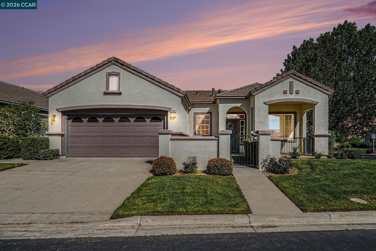 Property Photo:  252 Wickson Way  CA 94513 