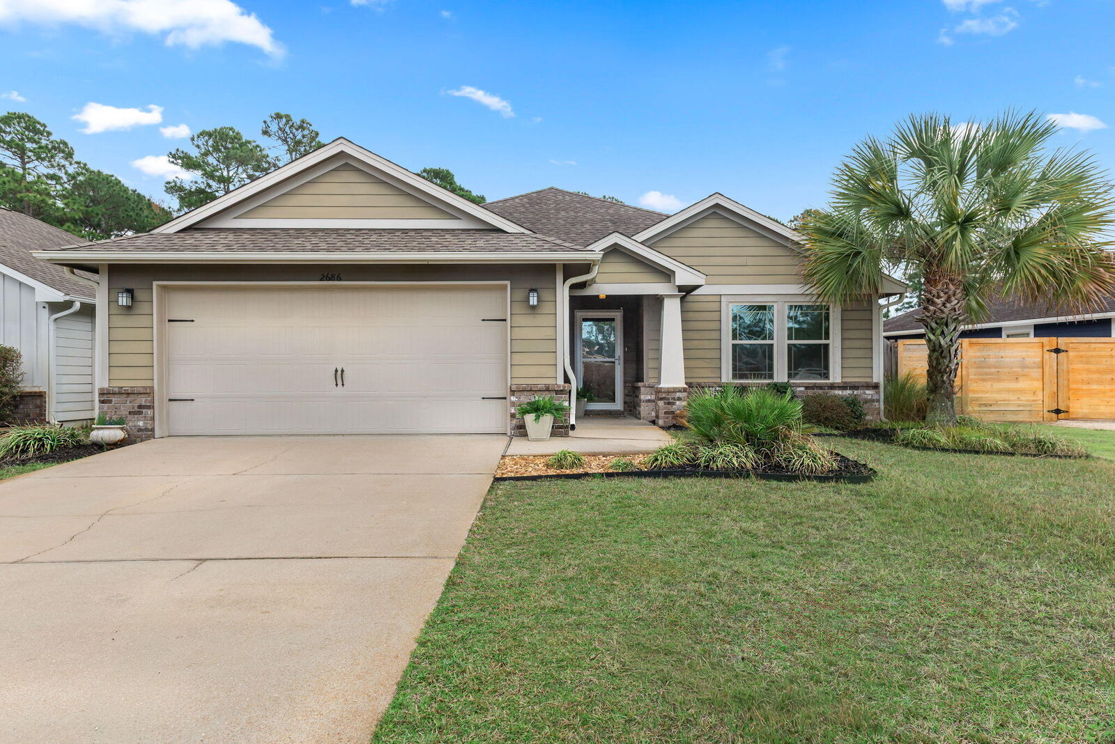 Property Photo:  2686 Hartman Court  FL 32566 