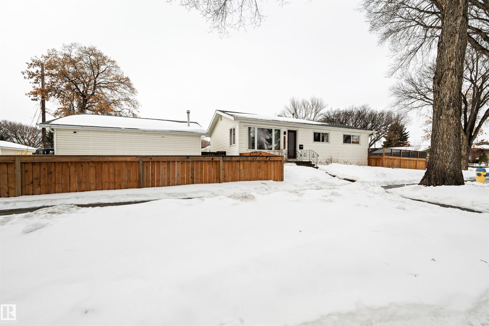 Property Photo: 11052 151 Street NW AB T5P 1W3