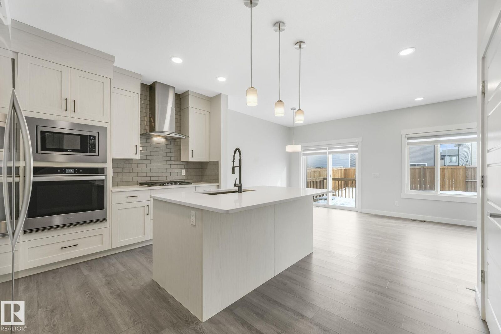 Property Photo:  9919 226 Street NW  AB T5T 7V2 