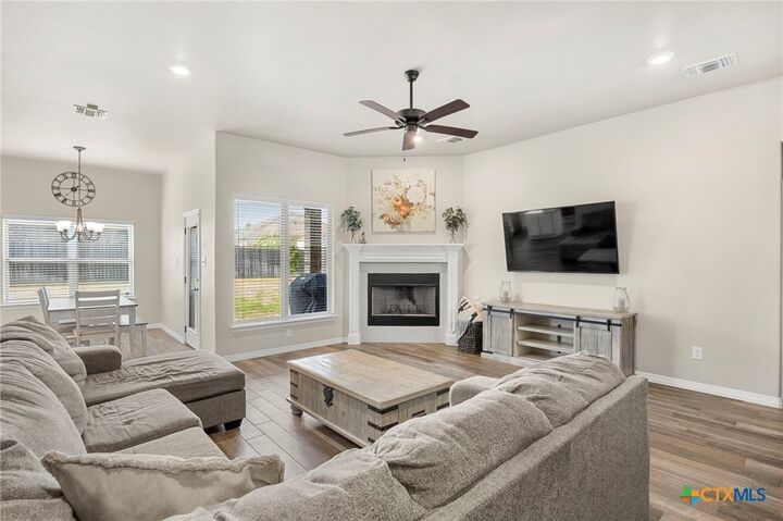 Property Photo:  512 Holstein Drive  TX 76513 