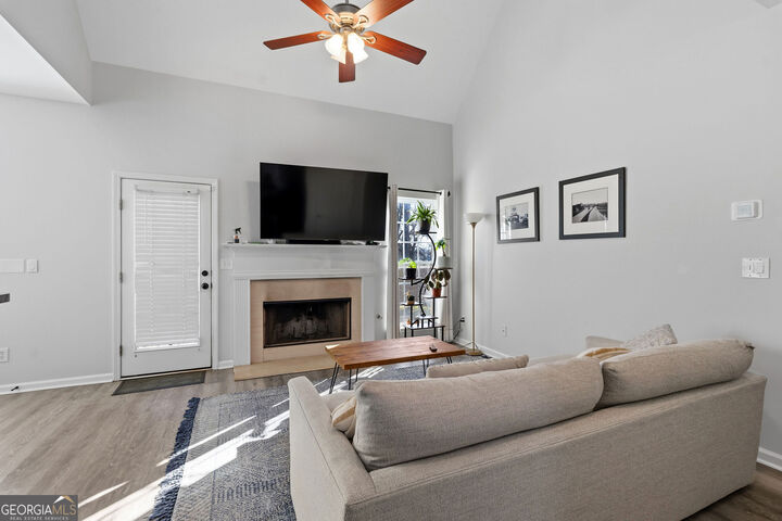 Property Photo:  293 Jordan Street SE  GA 30315 
