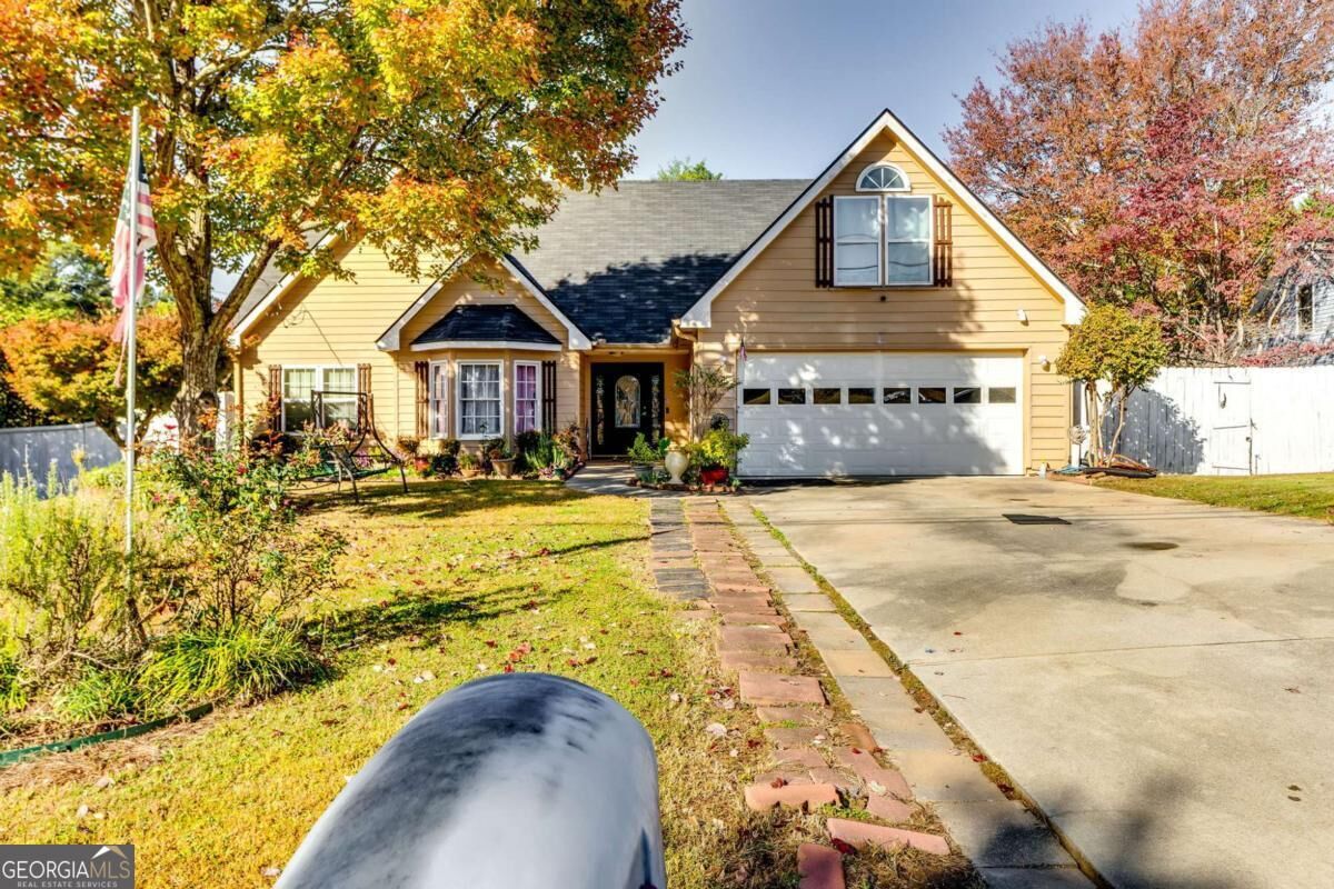 Property Photo:  1245 Shamrock Hill Circle  GA 30052 