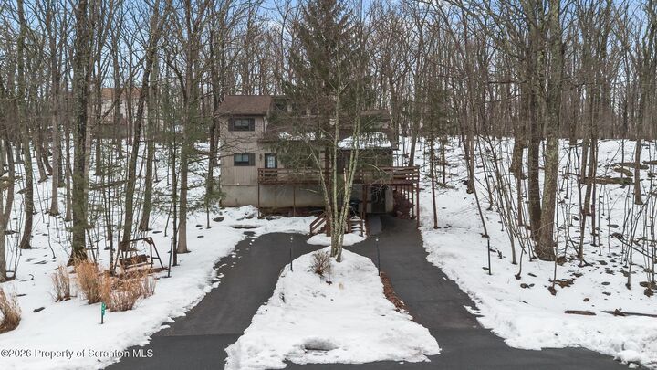 Property Photo:  259 Sandlewood Drive  PA 18301 