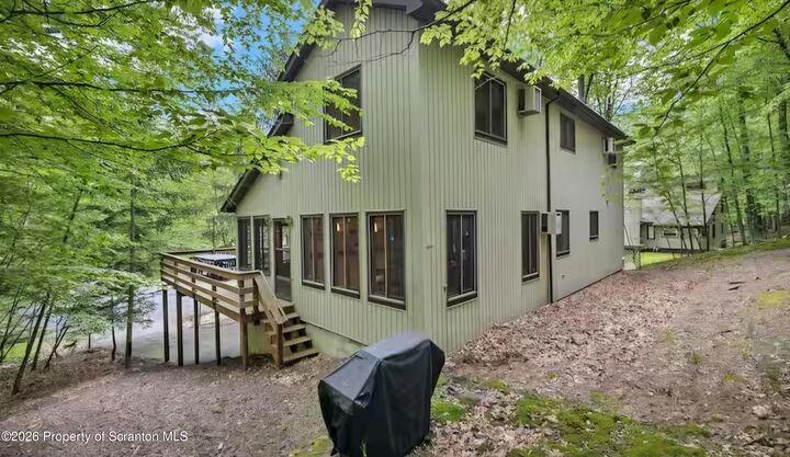 Property Photo:  259 Sandlewood Drive  PA 18301 