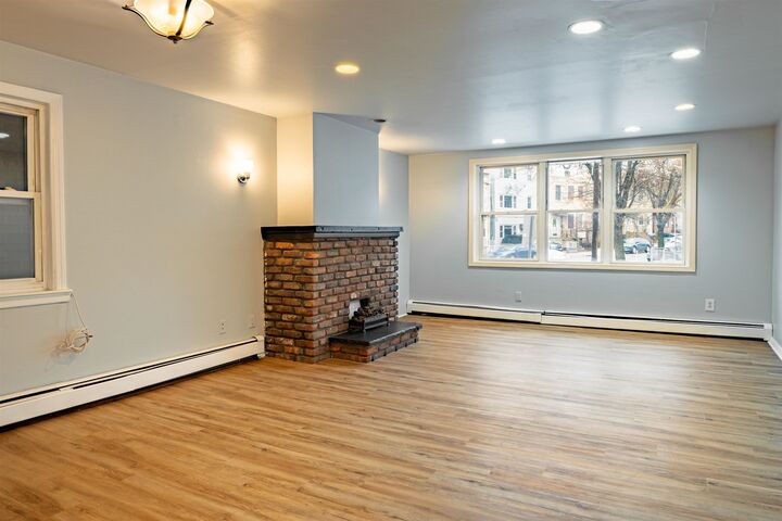 Property Photo:  97 Sanford Pl 1  NJ 07307 