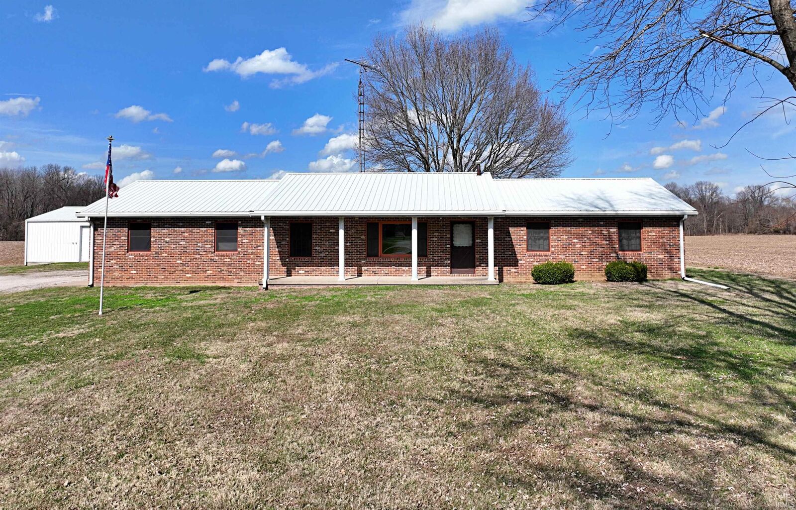 Property Photo:  1570 E 300 S  IN 47501 