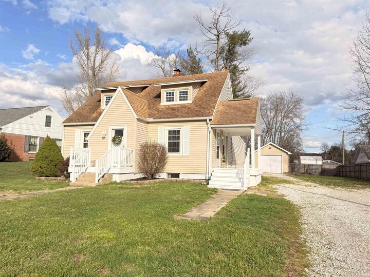 Property Photo:  1109 N First Street  IN 47601 