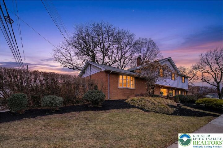 Property Photo:  2202 W Tilghman Street  PA 18104 