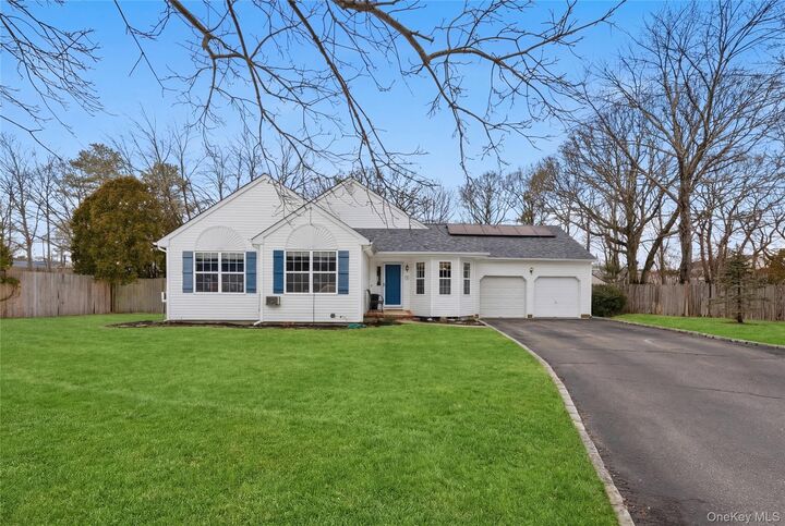 Property Photo: 8 Lucy Court NY 11772