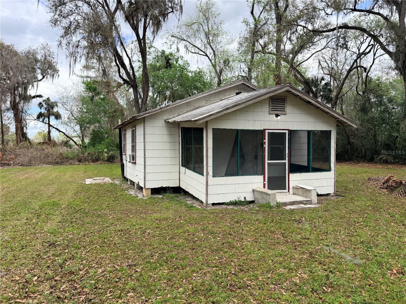 Property Photo:  1710 Northwest 29th Road  FL 33538 