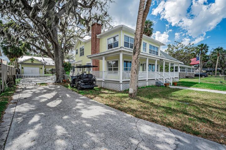 Property Photo: 5038 Sunset Boulevard FL 34668