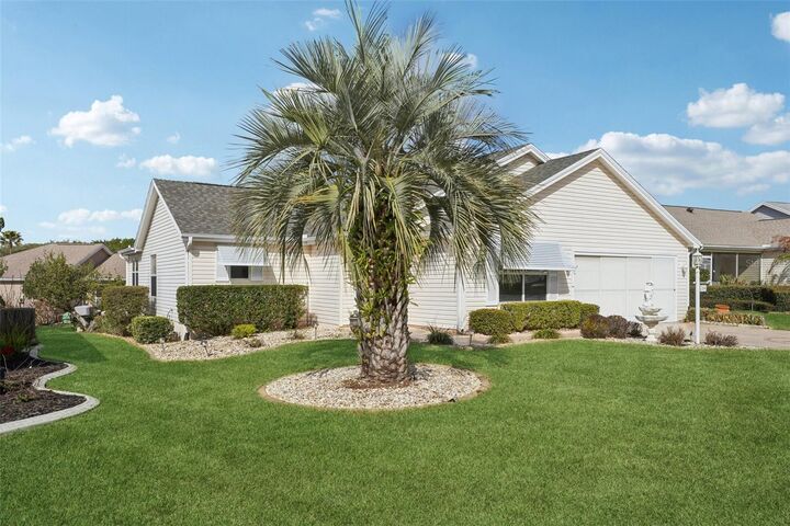 Property Photo:  1204 Barcelona Drive  FL 32159 