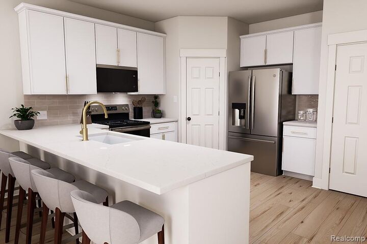 Property Photo:  54193 Grand Boulevard  MI 48316 