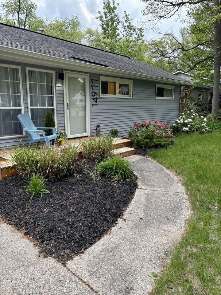 Property Photo: 14977 Lakeshore Avenue MI 49417