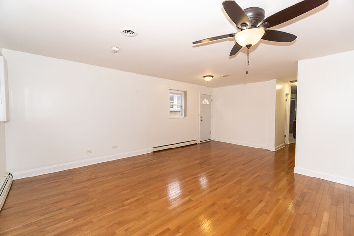 Property Photo: 4600 Warsaw Avenue IL 60534